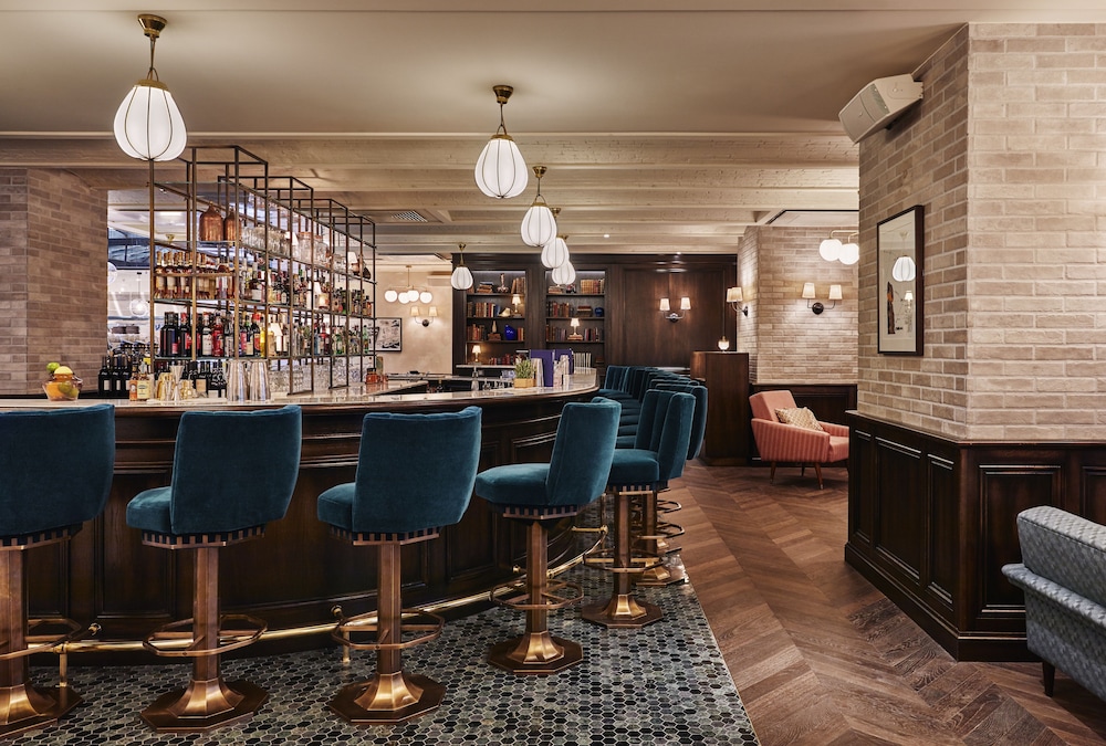 The Hoxton Paris 13/65