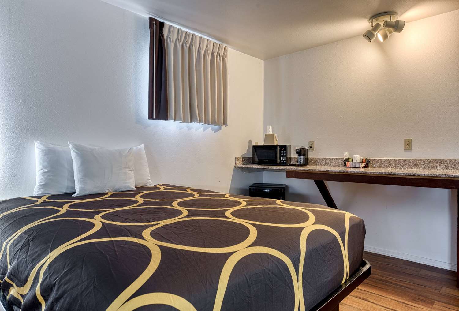 Super 8 By Wyndham Alamosa 28/51