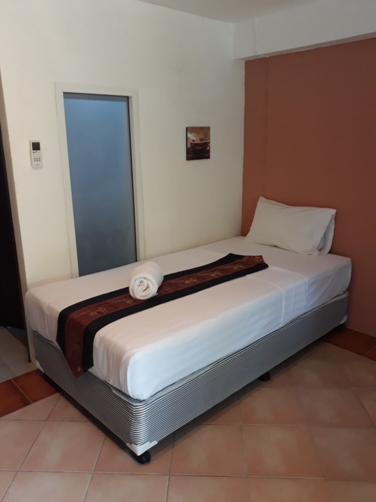 2 BEDROOMS, DELUXE, SUITE, GARDEN VIEW