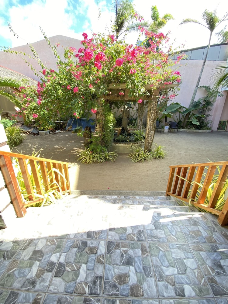 Nigi Nigi Too Beach Resort 49/61