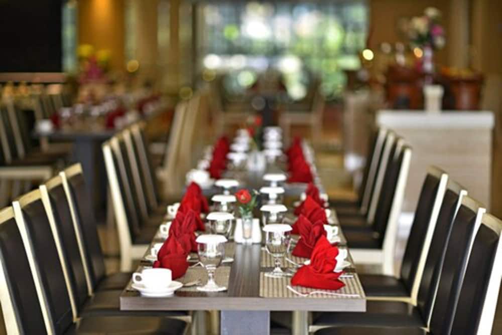 Travello Hotel Bandung 45/60