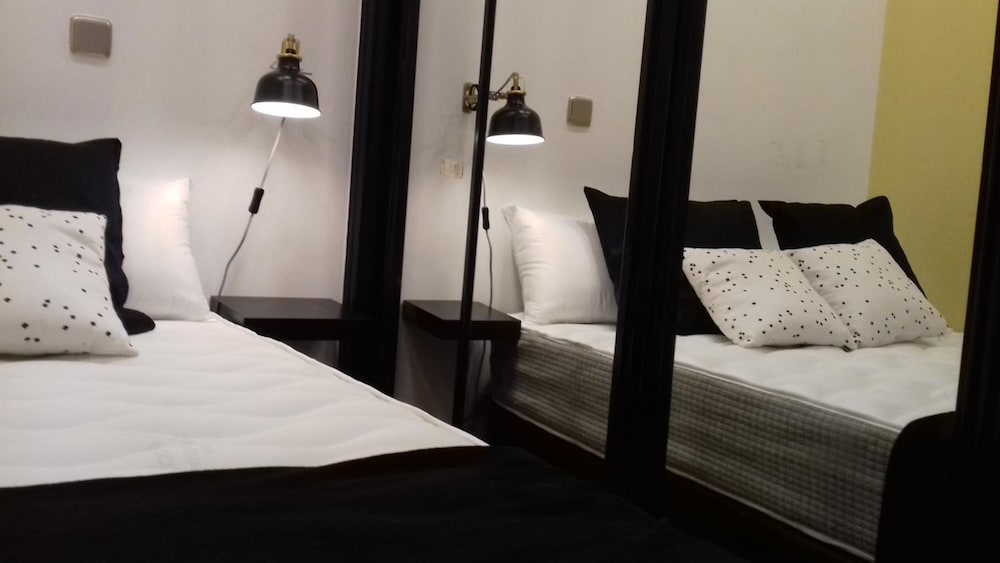 Smartr Madrid La Latina 7/25