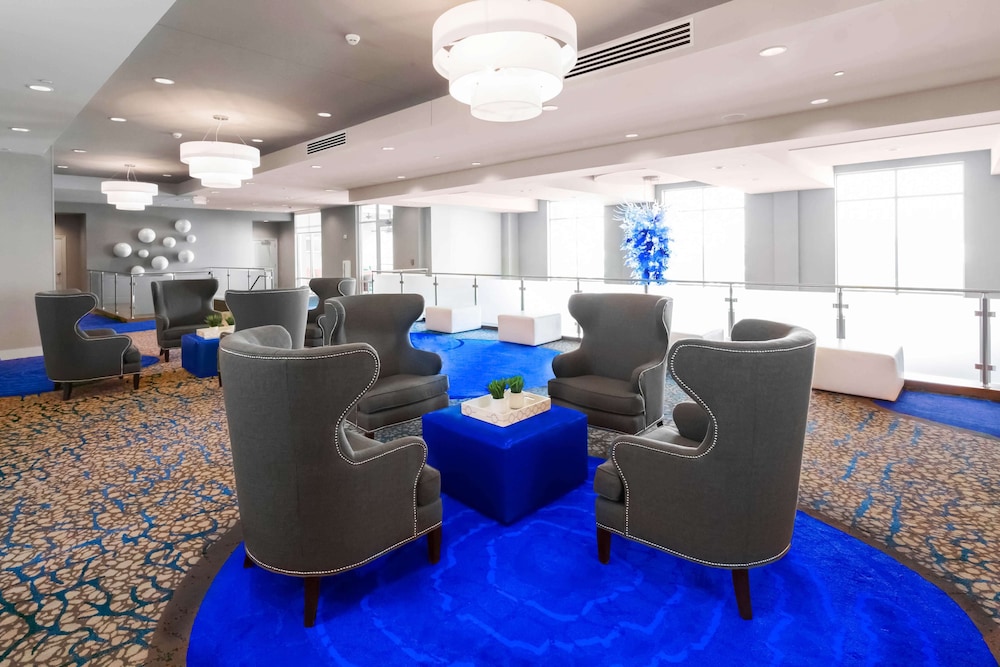 Embassy Suites by Hilton Kansas City Olathe 32/54