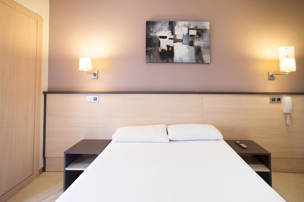 Hostal Las Flores 20/60