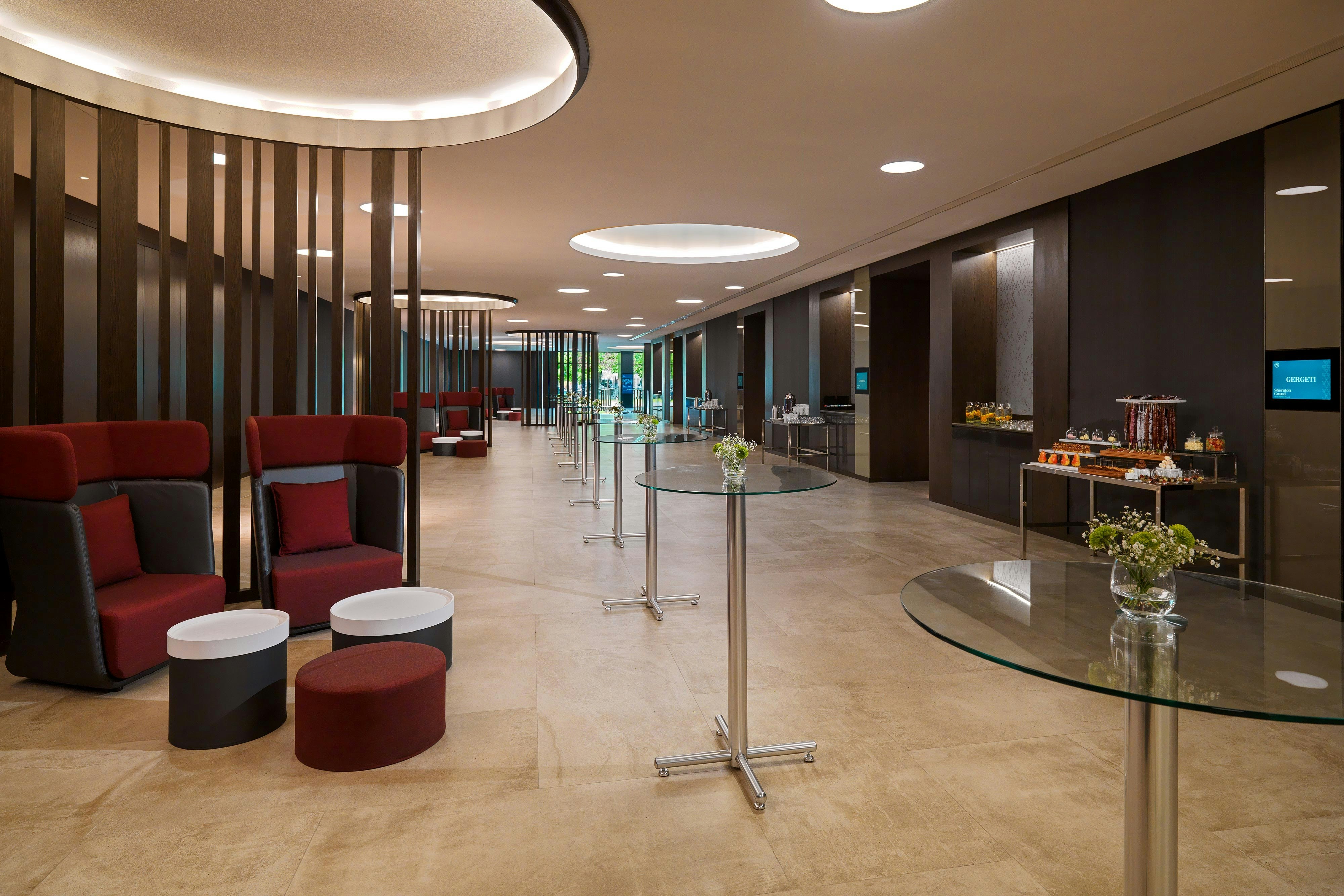 Sheraton Grand Tbilisi Metechi Palace 57/88