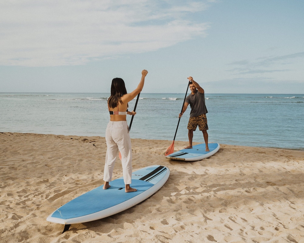 Kaimana Beach Hotel 42/50