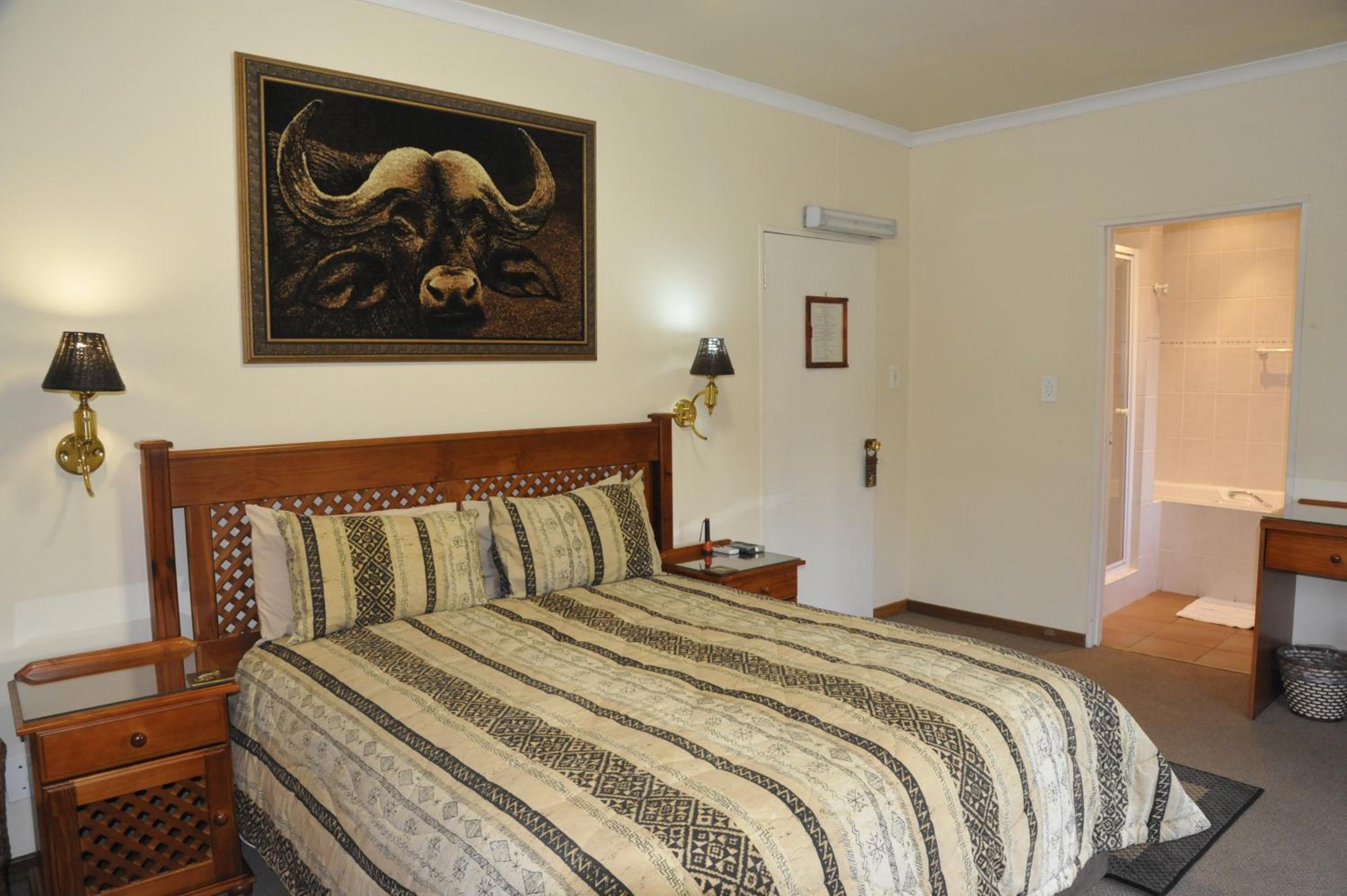 Ipe Tombe Guest Lodge 15/46