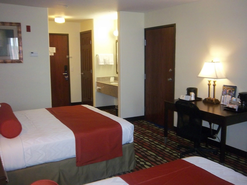 Best Western Greentree Inn & Suites 9/27