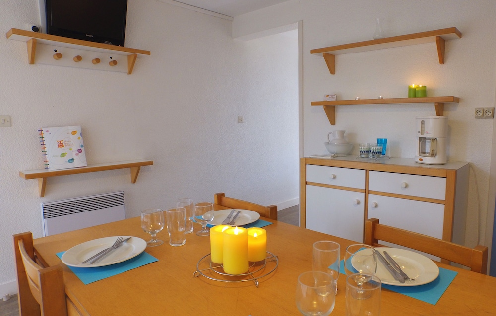 Vvf Villages Ars En Re 18/50