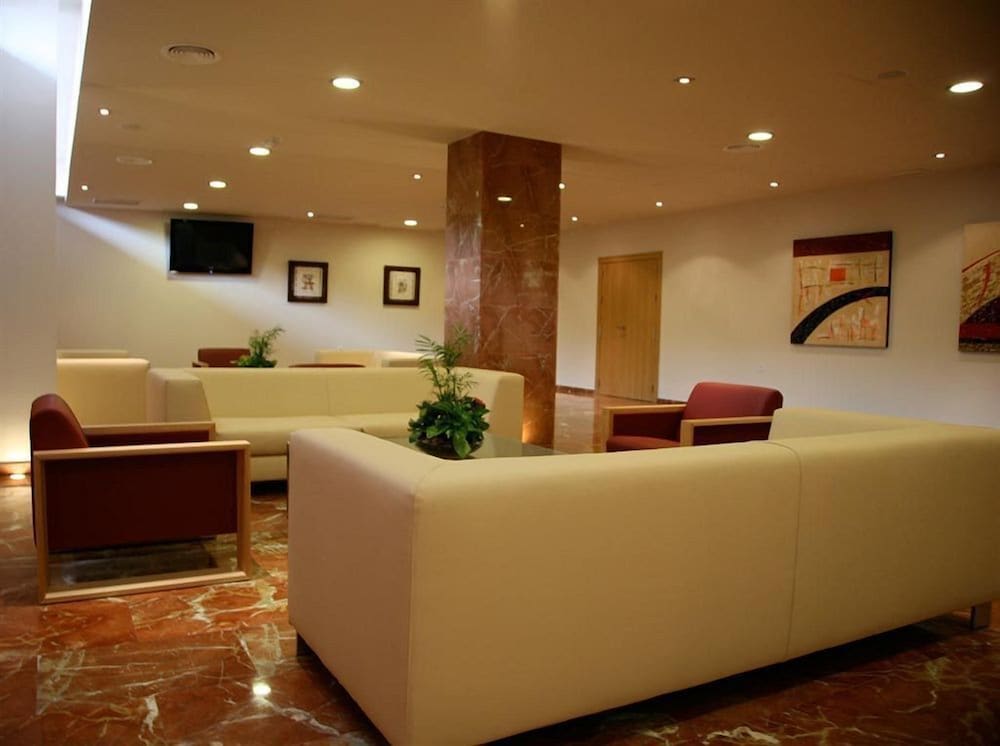 Tch Hotel 27/50