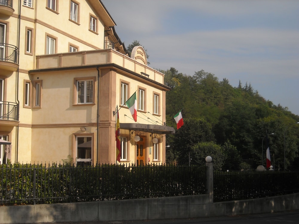 Hotel Valentino 4/50