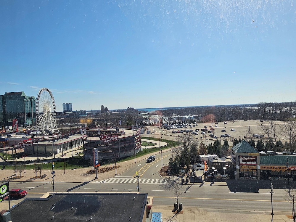 Imperial Hotel and Suites 58/60