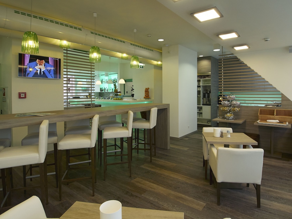 Smart Hotel Schonbrunn 56/63