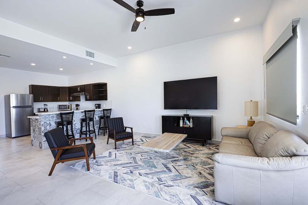 Laguna Shores Resort 37/49
