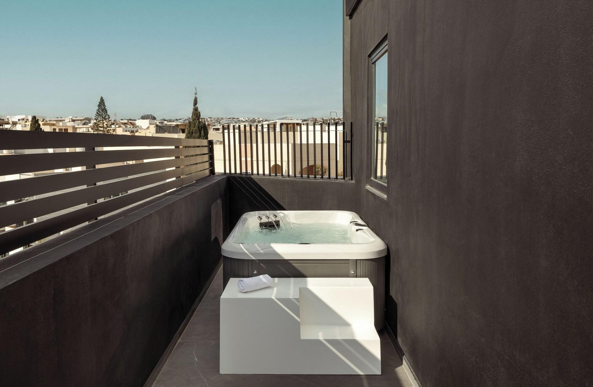 Thirty Three Boutique by K Hotels 62/63
