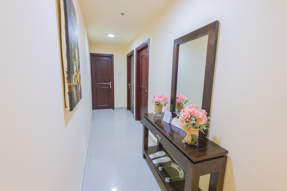 Ewan Tower Hotel Apartments 38/50