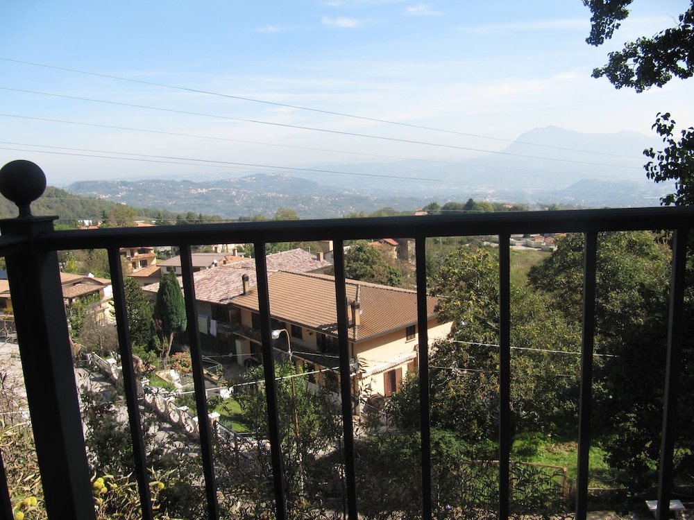 Royal Hotel Montevergine 42/44