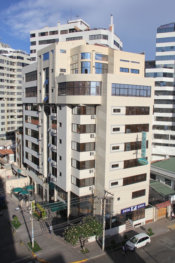 GRAN HOTEL TOLOMA 62/68