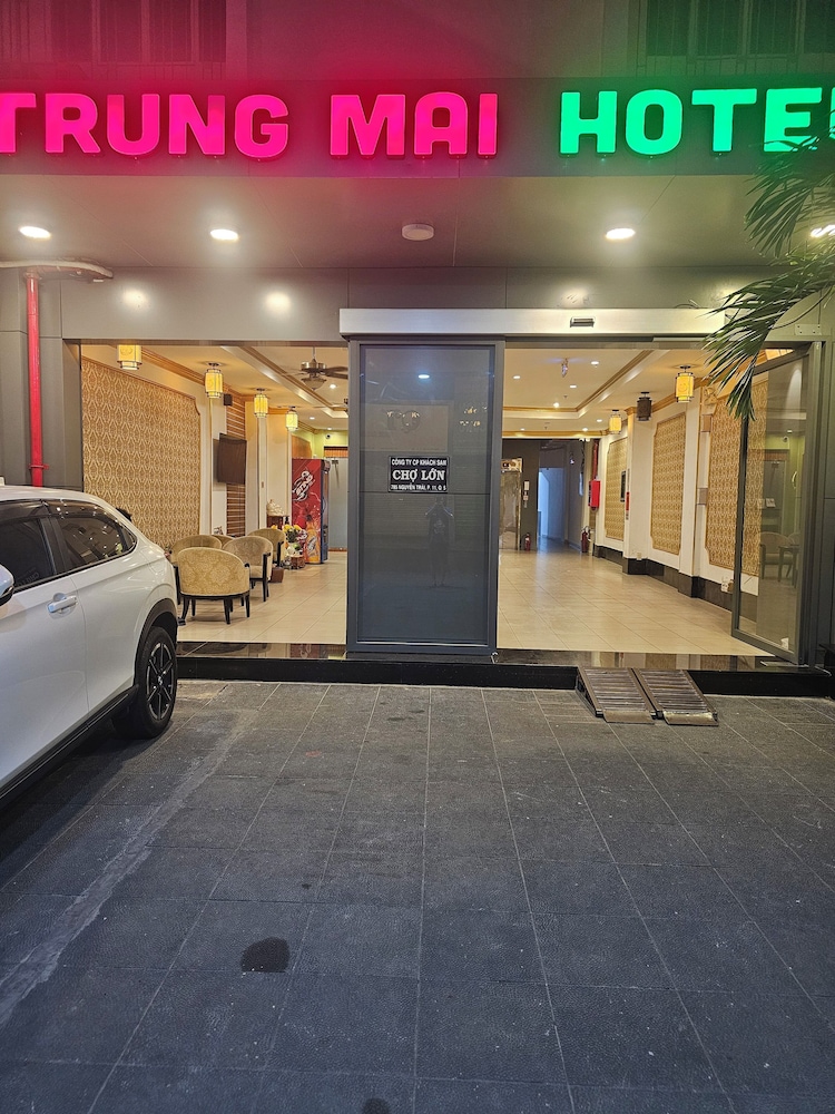 Trung Mai Hotel 63/65