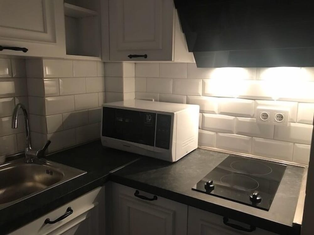 Luxx Suite 38/40