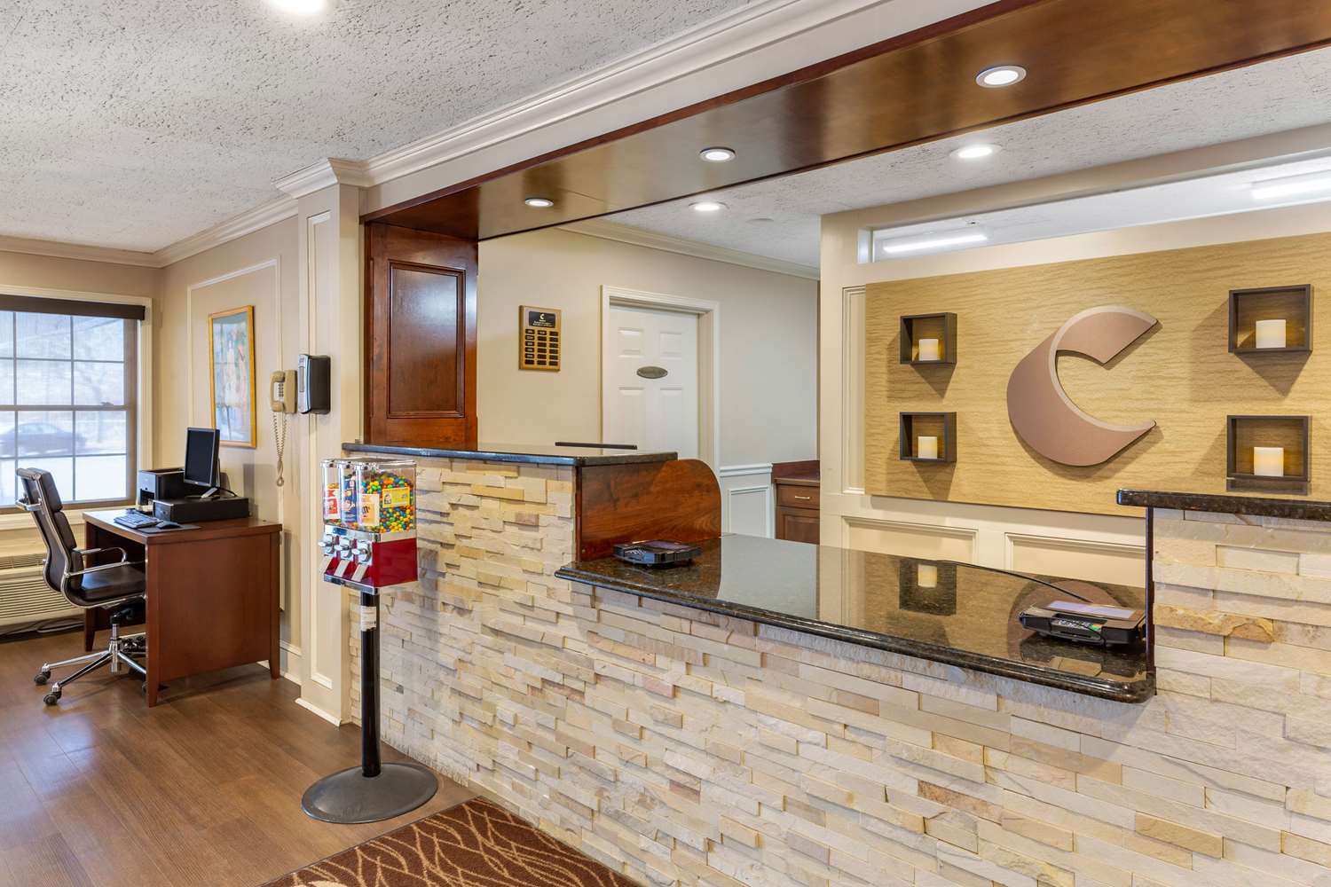 Comfort Inn Auburn-Worcester 4/46