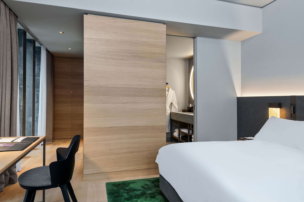 Hyatt Regency Zurich Airport The Circle 24/74
