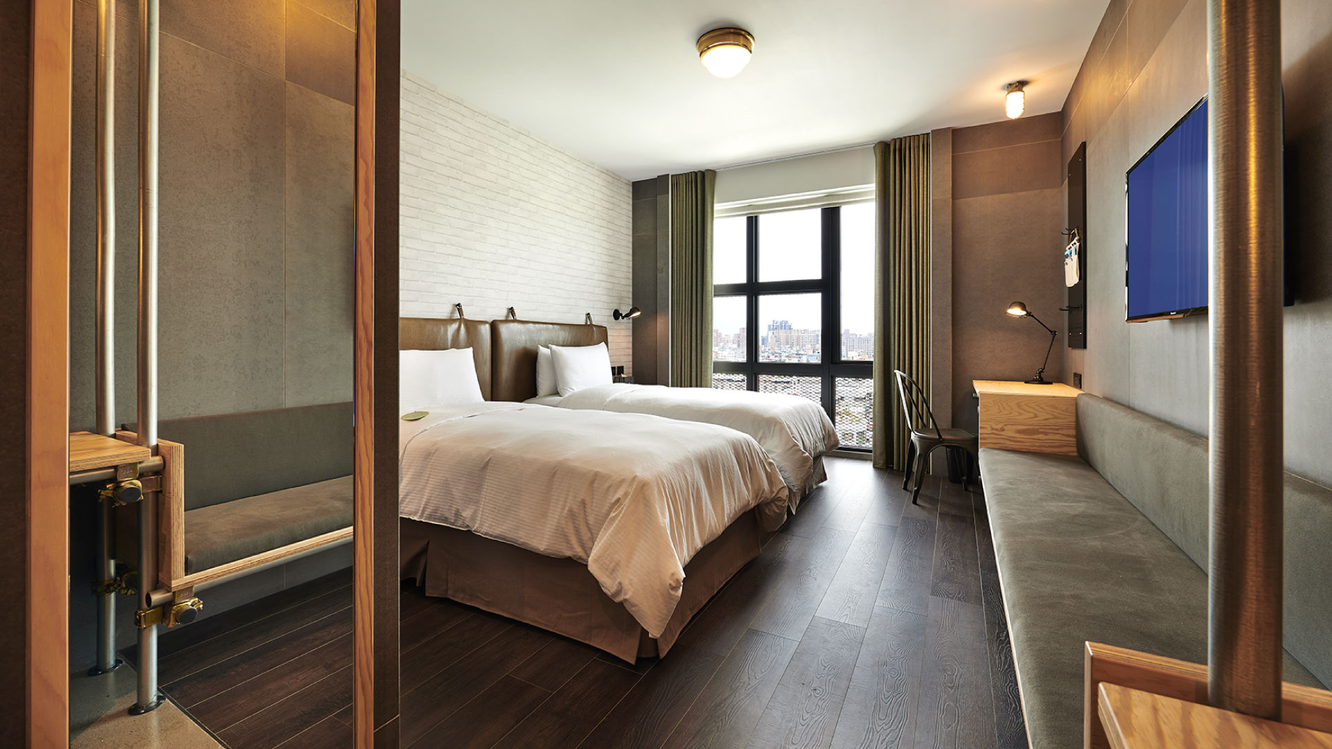 Hollywood, Twin Beds