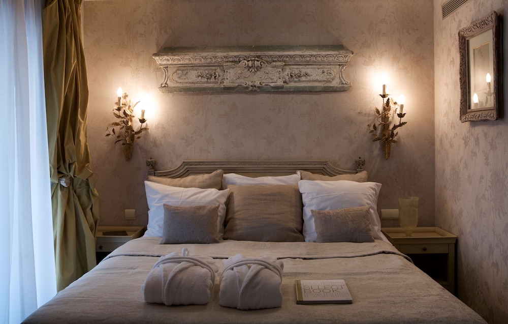 Hotel Chateaubriand 8/48