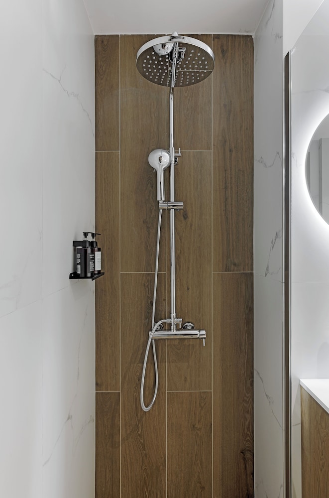 Ermass Modern Living Apartments 26/50