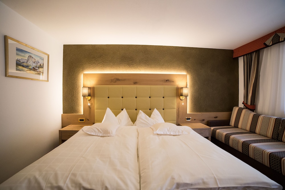 STANDARD, DOUBLE BED, BALCONY