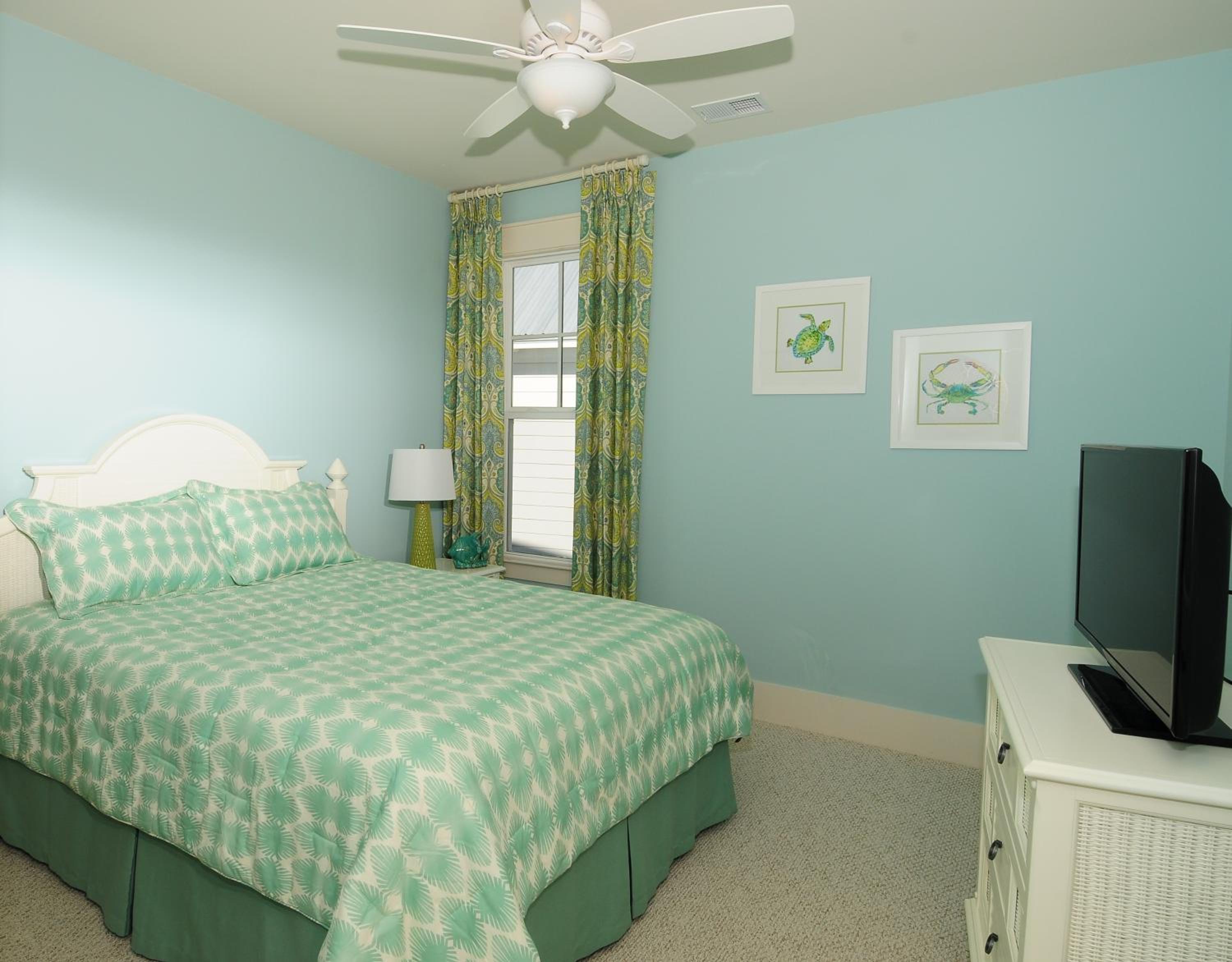 4 Bedrooms, House