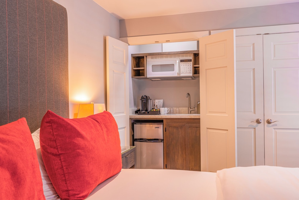 Senza, Suite, King Bed