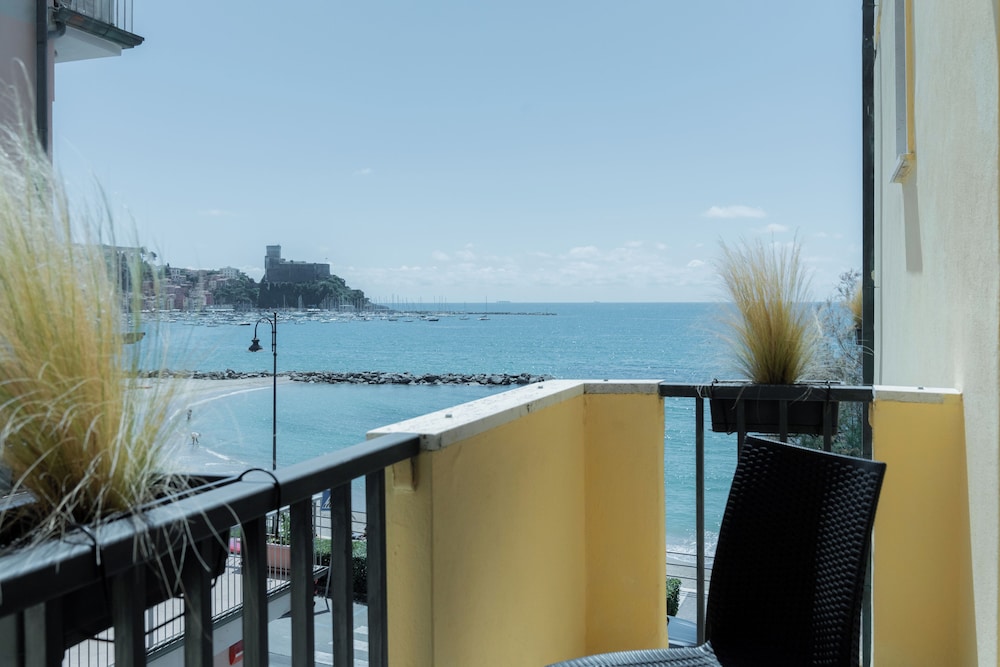 Hotel Florida Lerici 60/64