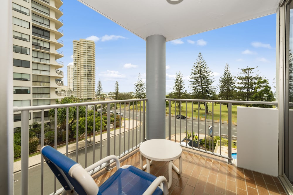 Sandpiper Apartments 33/71
