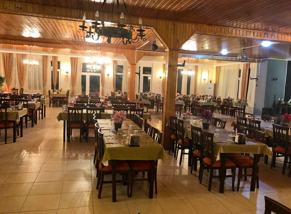 Zarha Mountain Resort 56/72