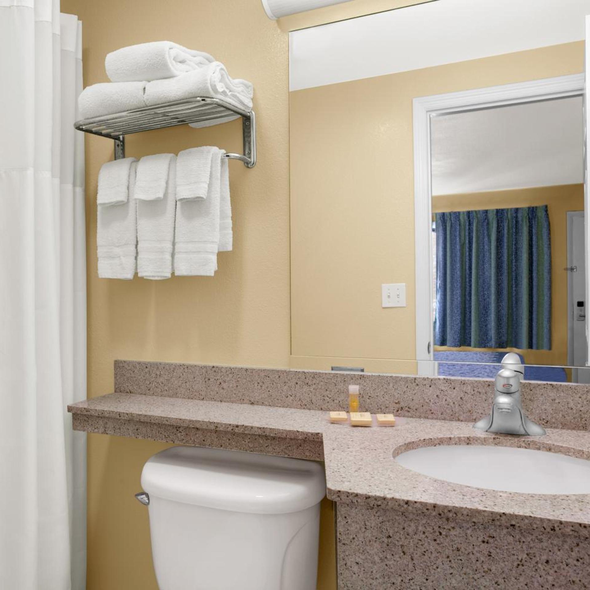 Days Inn By Wyndham Middletown 21/21