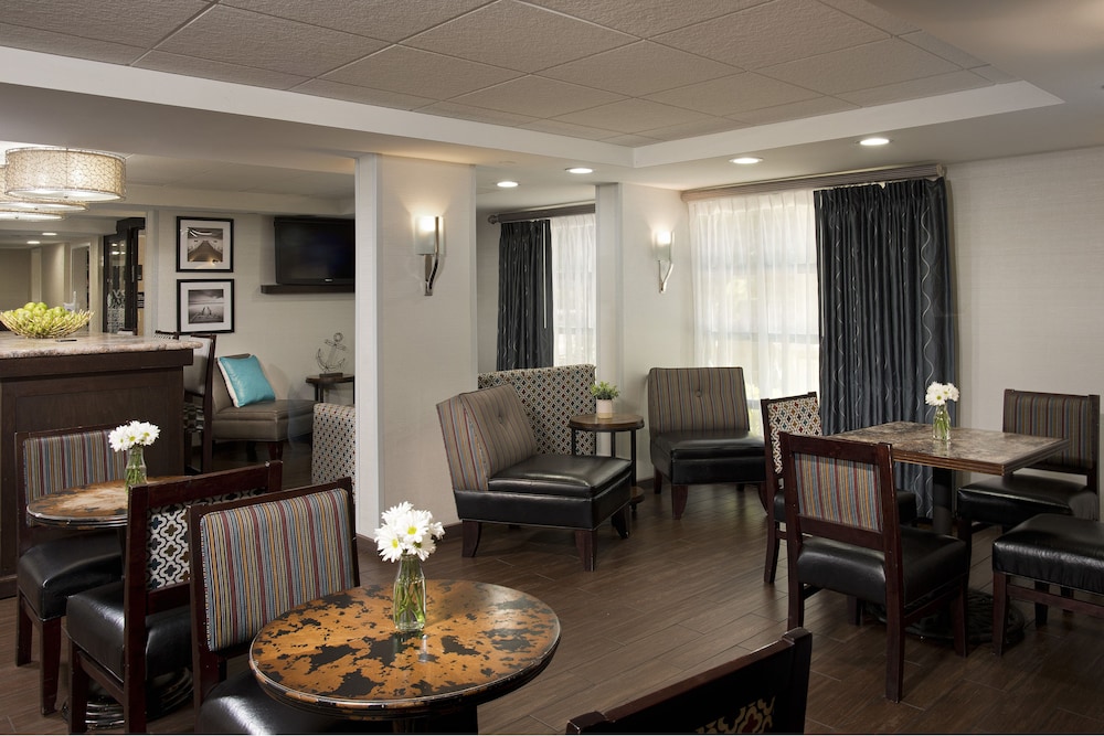 Hampton Inn Hilton Head 32/44