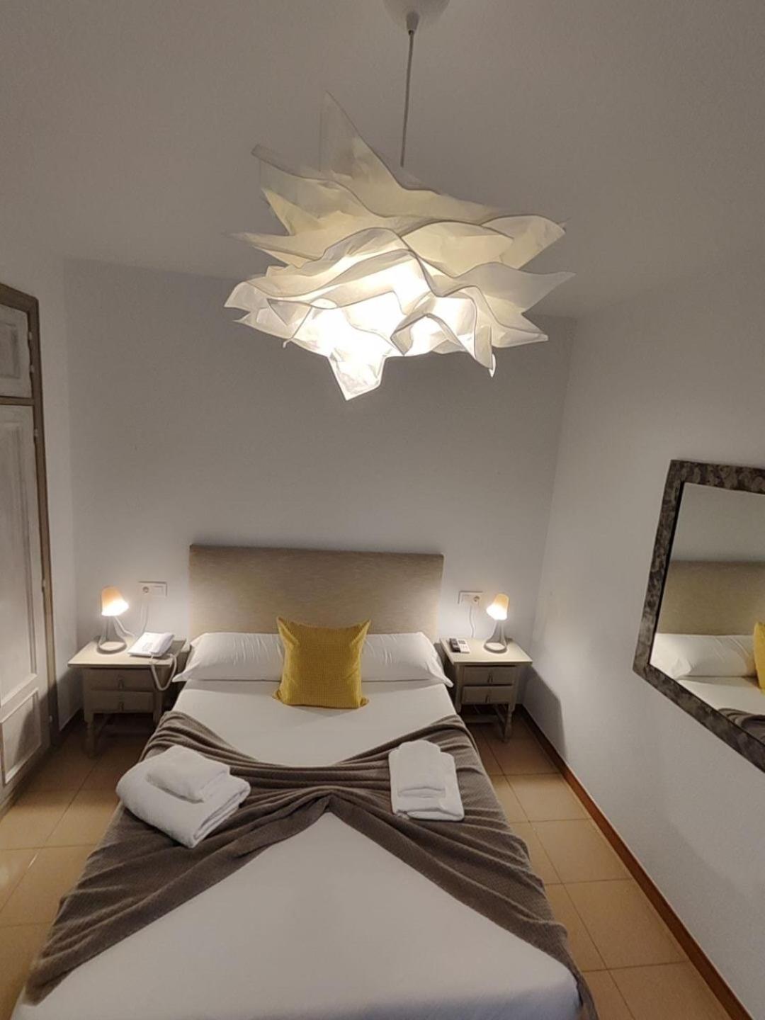 Infante Hotel 27/55