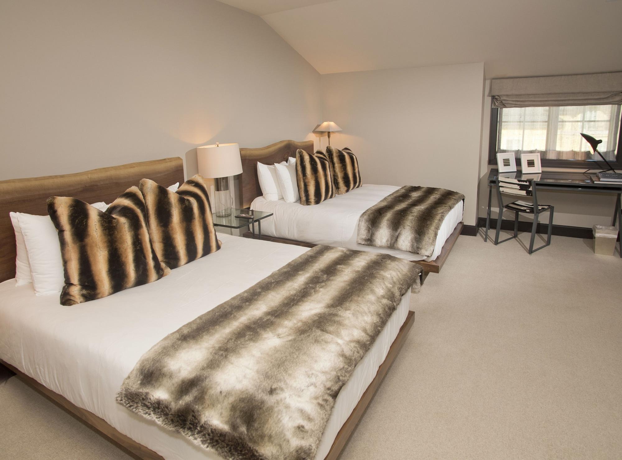 4 Bedrooms, Residence, Valley View