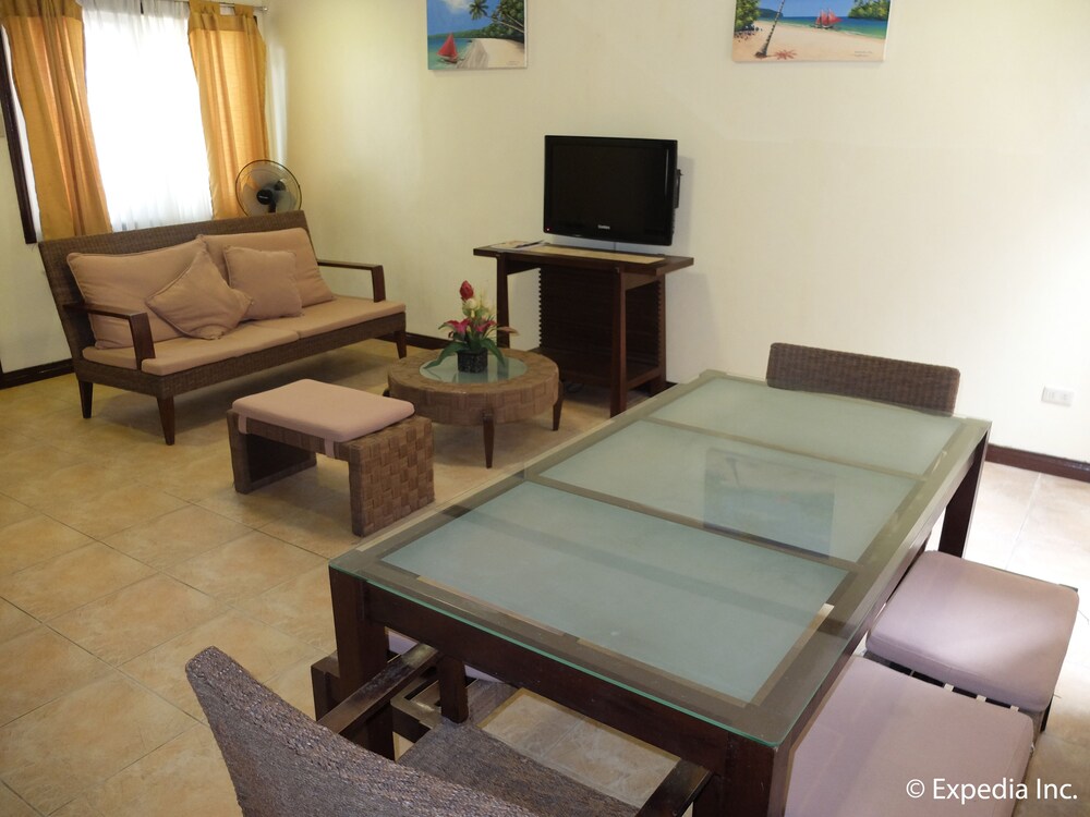 Sheridan Villas Boracay 19/25
