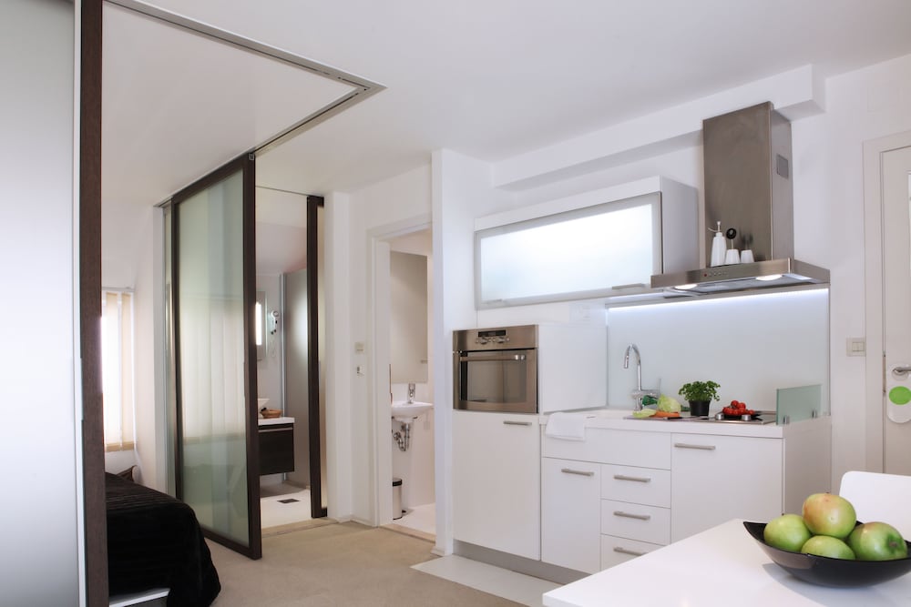 MirÓ Studio Apartments 9/50