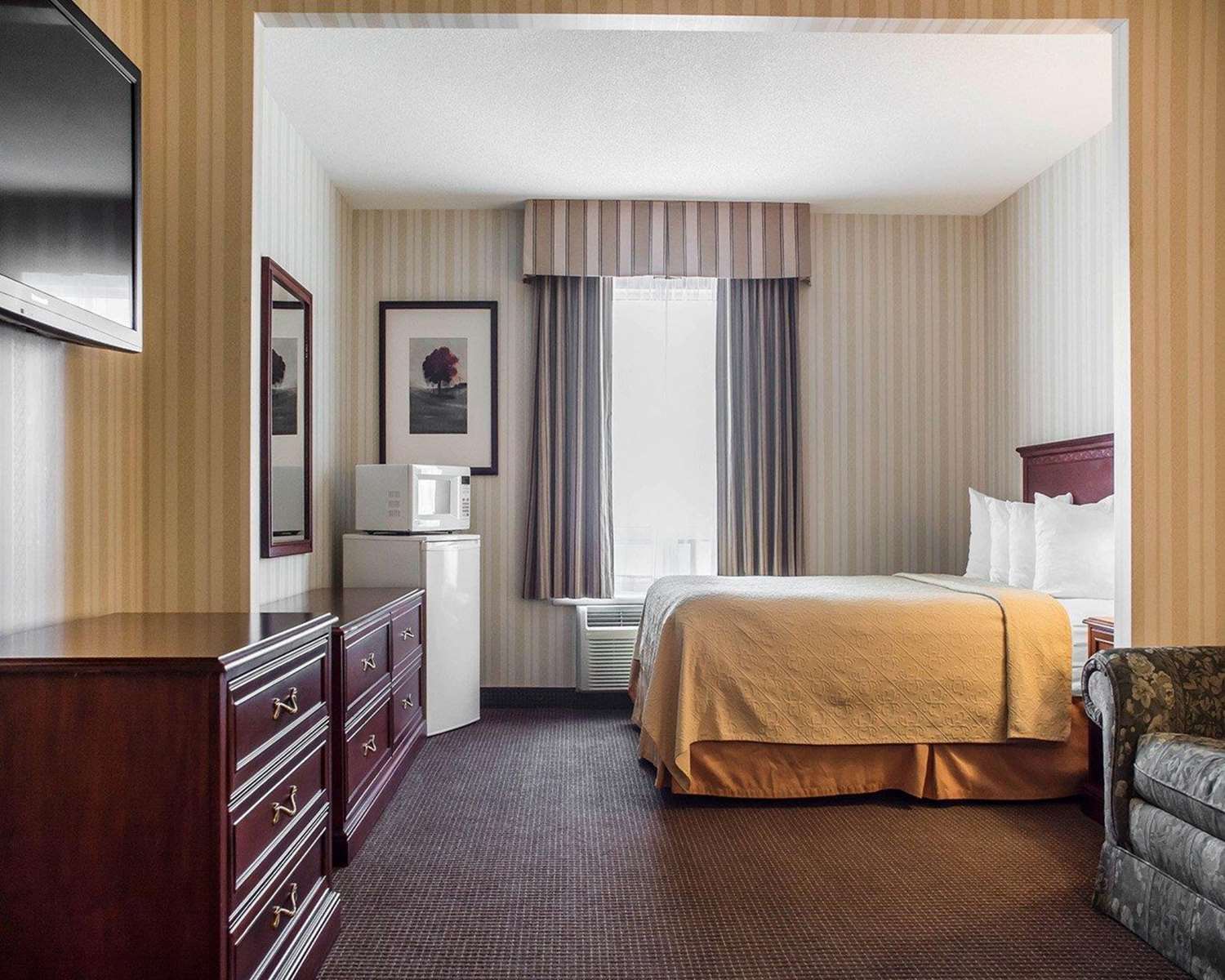 Quality Hotel Suites Woodstock 13/35
