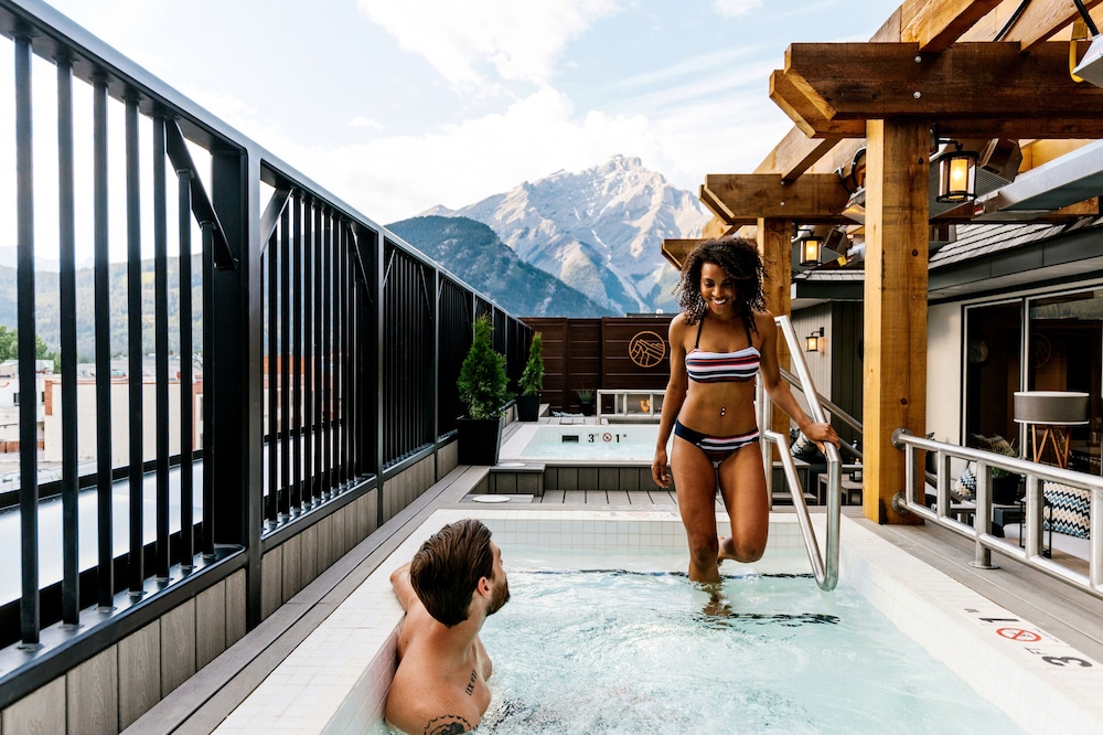 Mount Royal Hotel 30/50