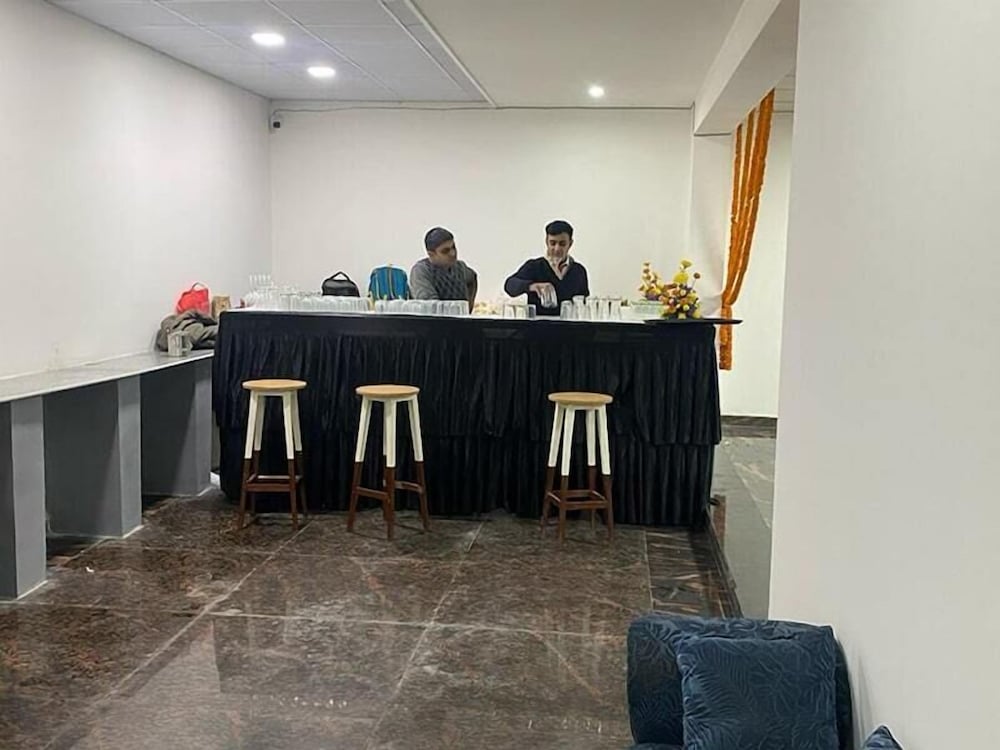 Posh Garden Inn Gurgaon 10/50