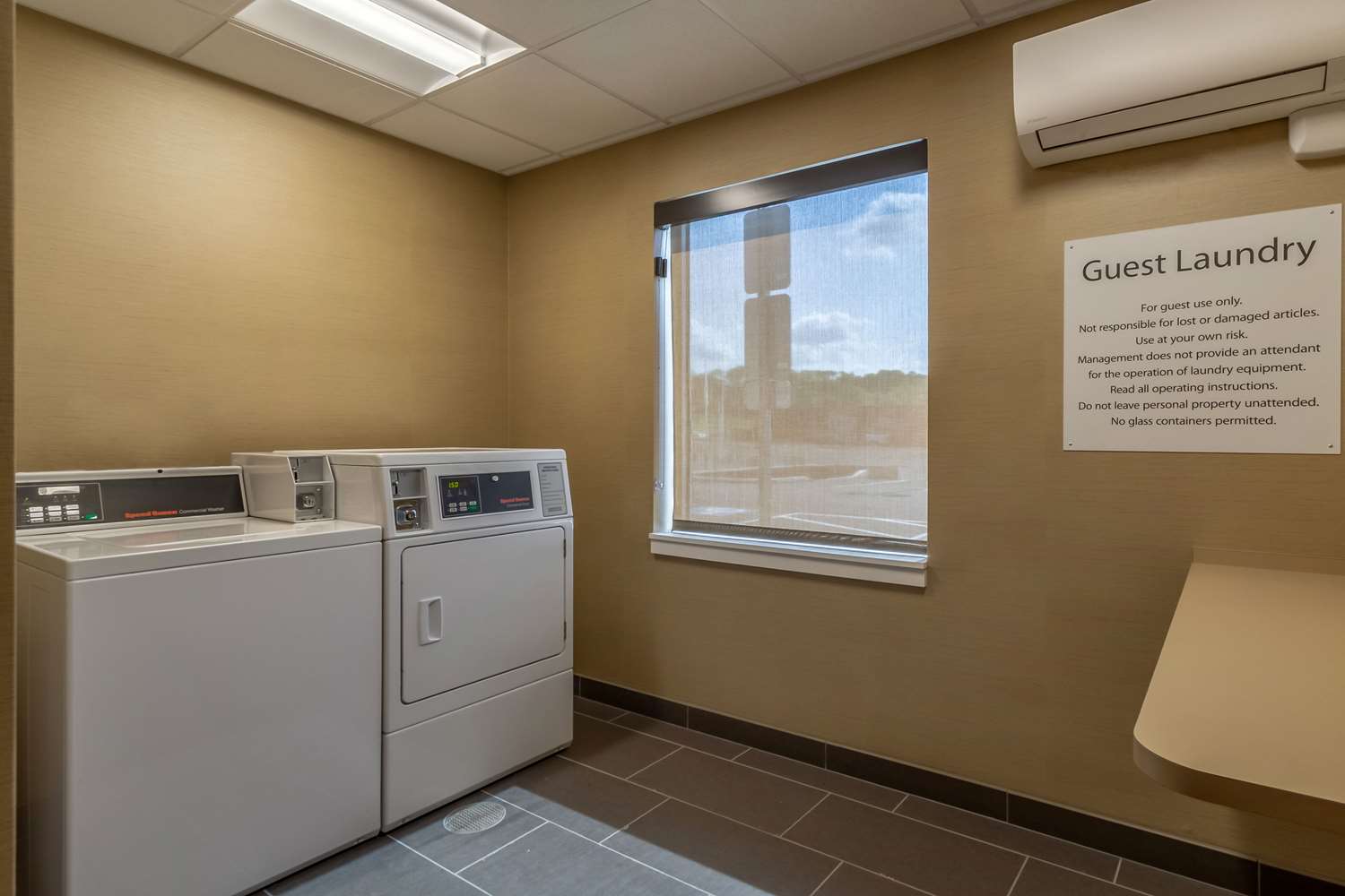 Comfort Inn & Suites - Harrisburg Airport - Hershey South 9/48