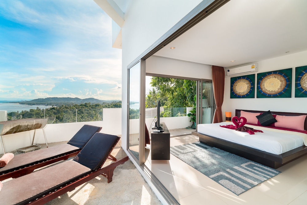 Tropical Sea View Villa 8/14