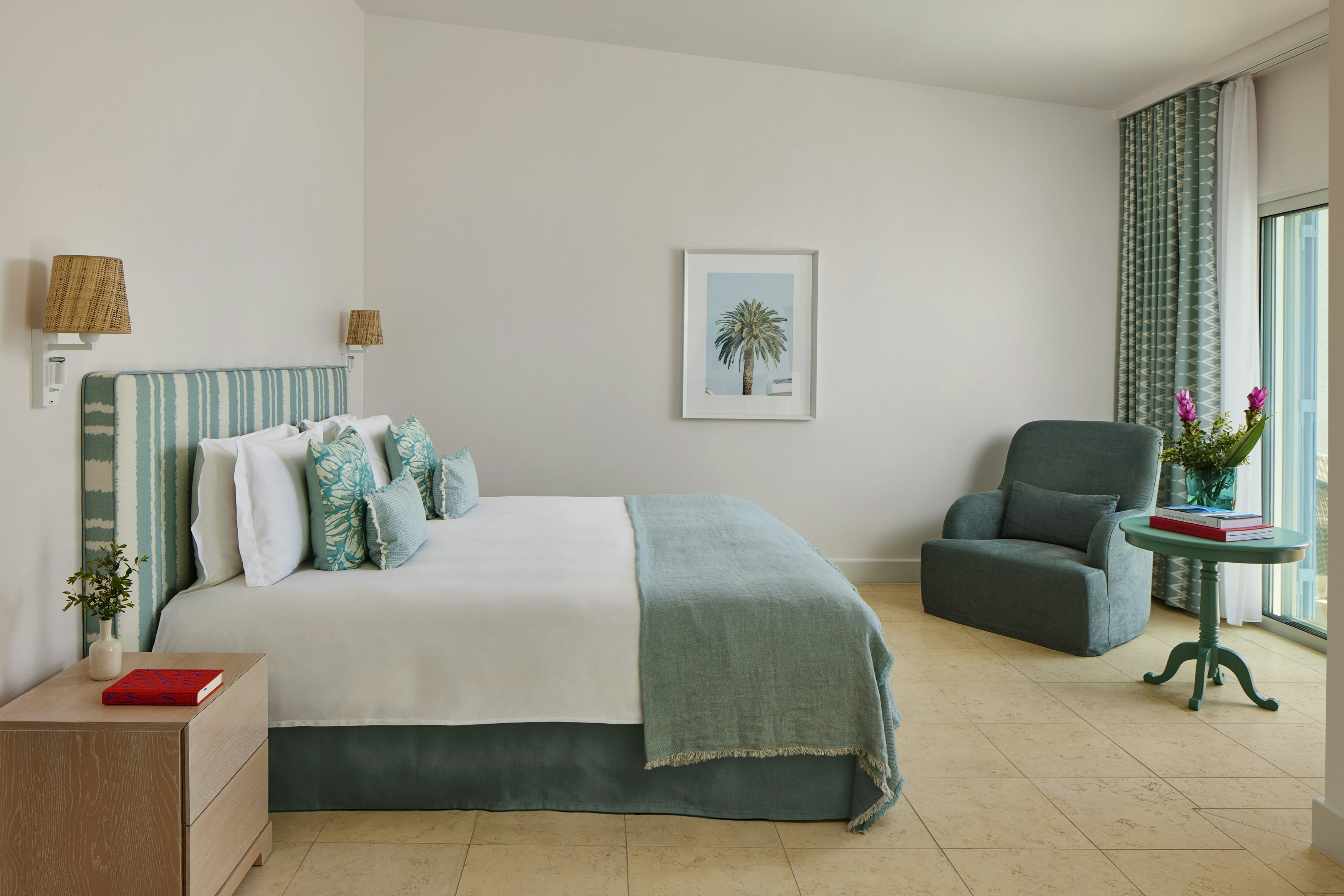 Oasis, Premium, Suite