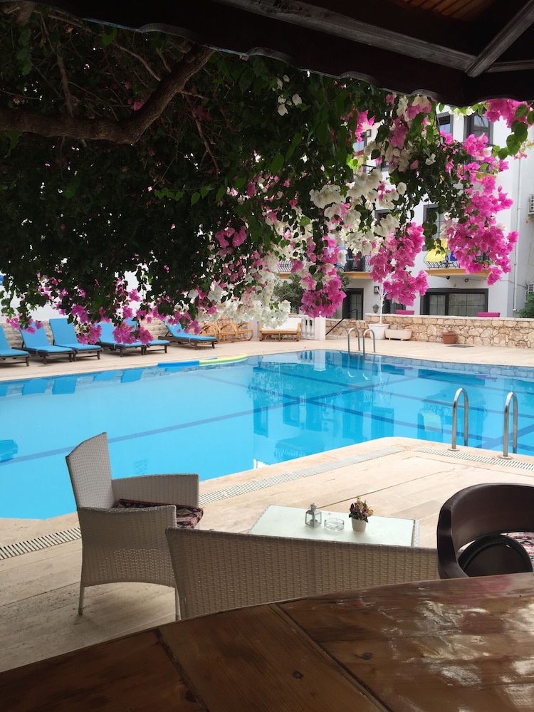Sevgi Hotel 20/23
