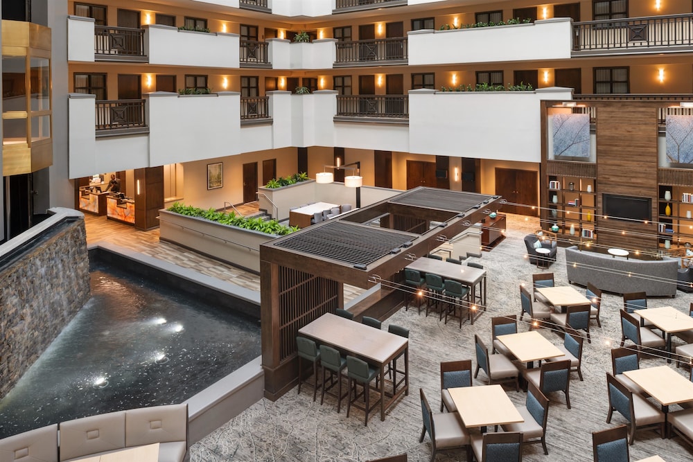 Embassy Suites By Hilton Atlanta Alpharetta 61/82