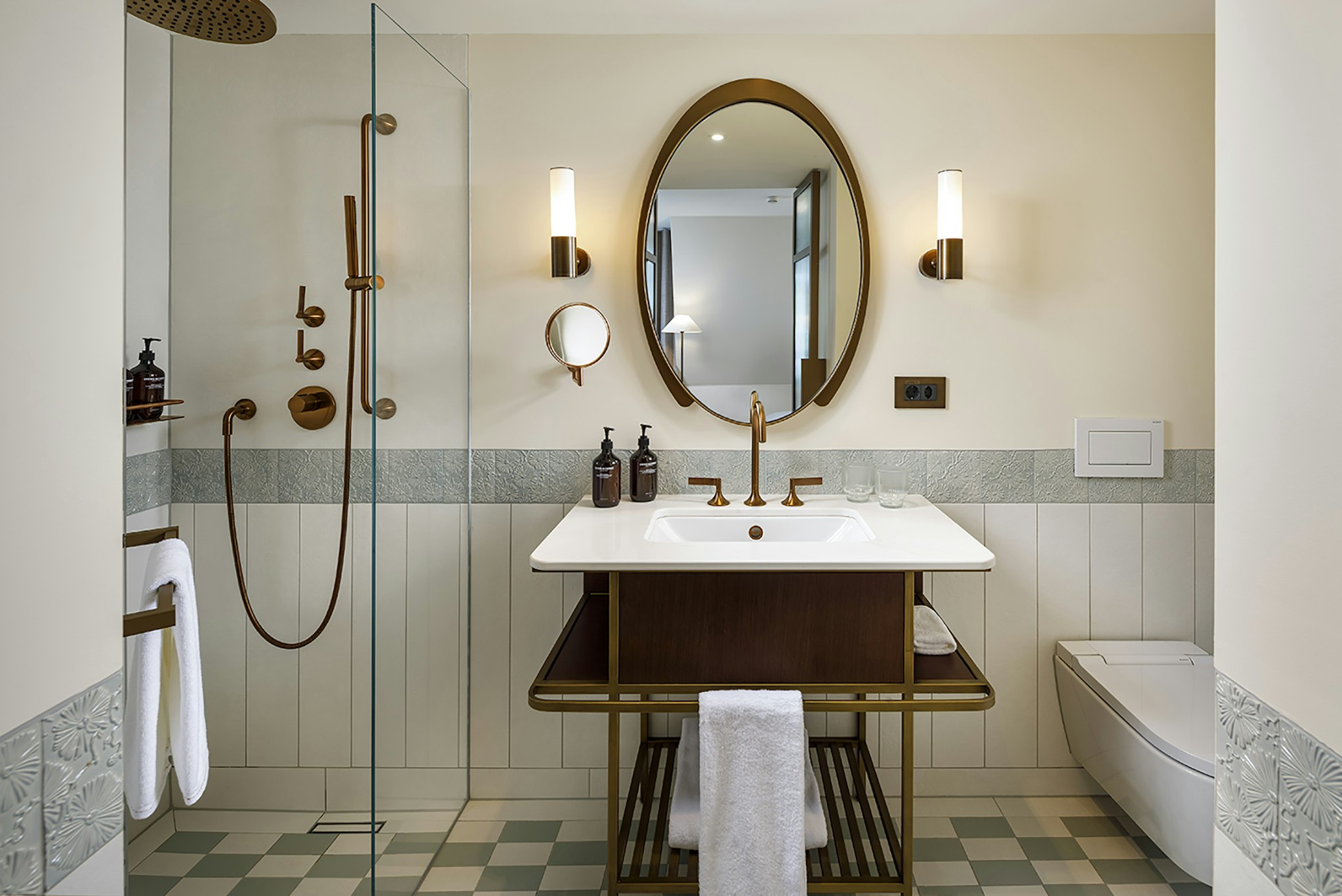 Small Luxury Hotel Ambassador Zurich 48/48